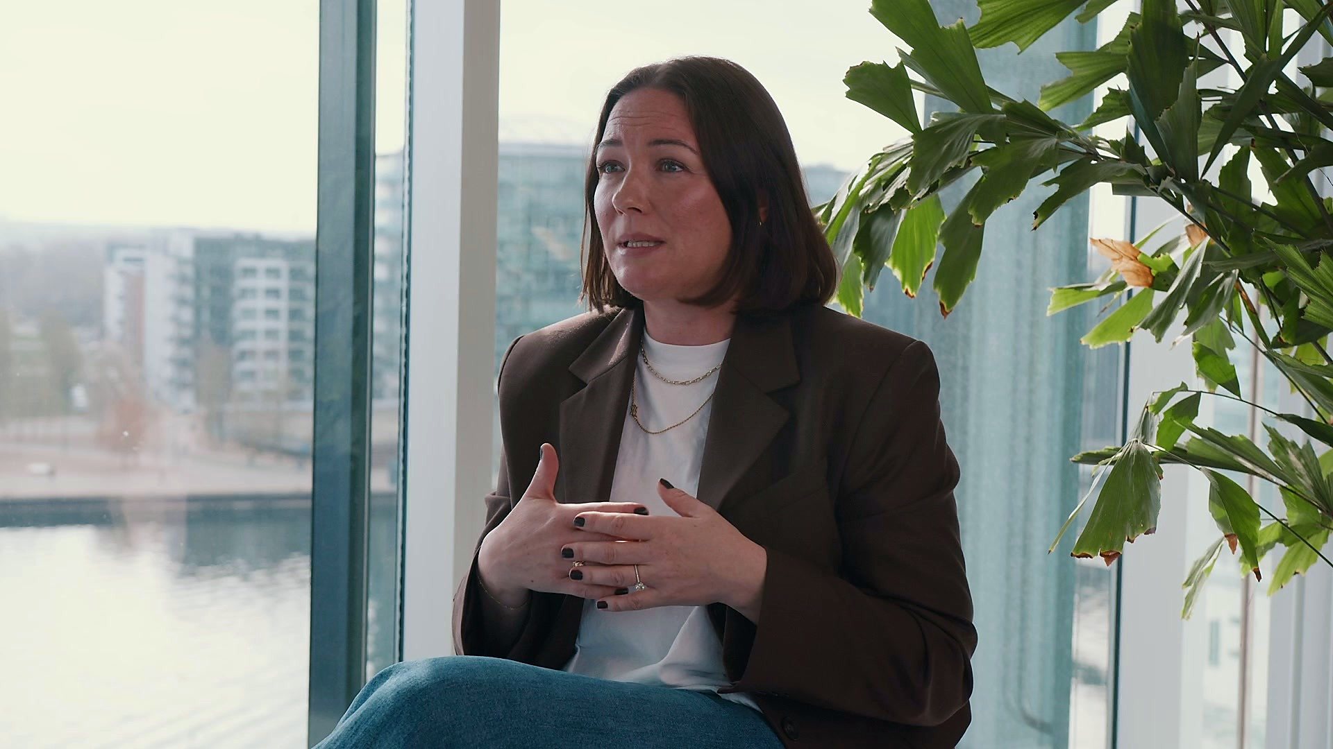 Therese Hategan, CCO hos MediaCatch, midt i interviewet